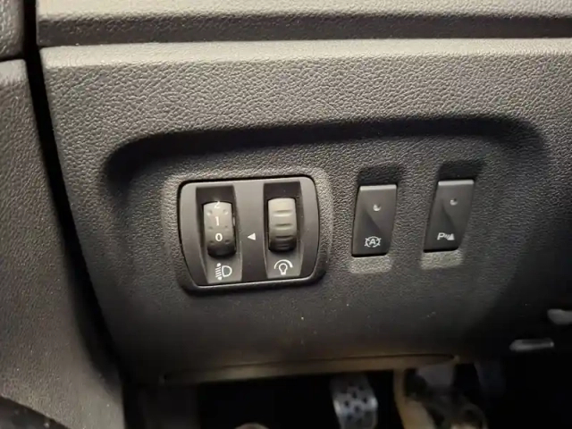Renault Captur dci 90 energy eco² — photo 120