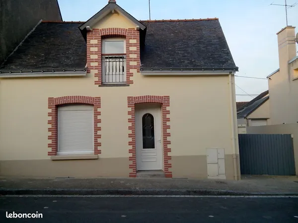 Maison bourg DERVAL, 5 pièces 80 m2