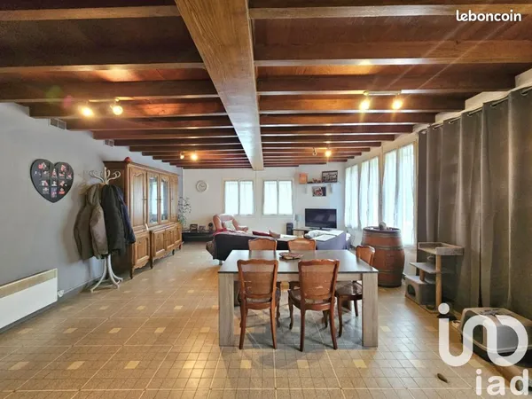 Maison 10 pièces 285 m²
