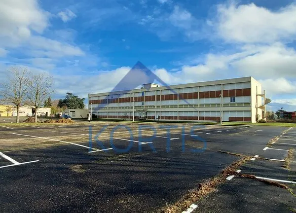Terrain 10000 m²