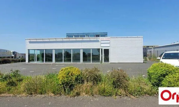 Local commercial 114 m²