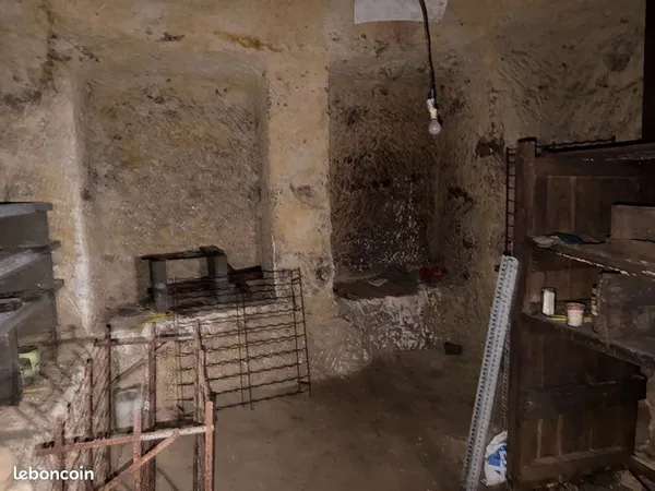 Stockage Vente Luynes 50m² 8000€