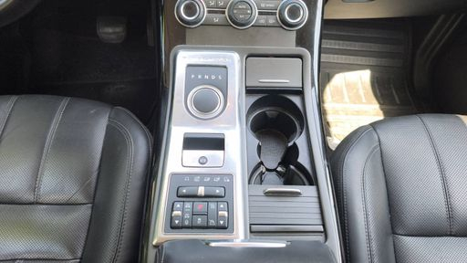 Land Rover Range Rover Sport 3.0 SDV6 256 - HSE – 2013 – 150500 km – Diesel – Boîte Automatique — photo 19