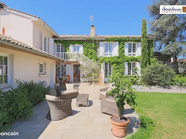 Maison 8 pièces 174 m²