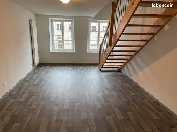 Très beau F3 en duplex à Lorquin
