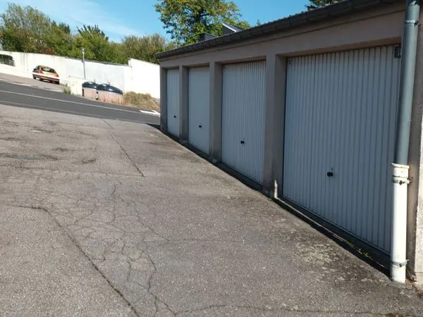 Location - garage
