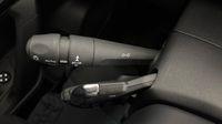 Peugeot 2008 1.2 PureTech 130ch S&S Allure Pack EAT8 — photo 24