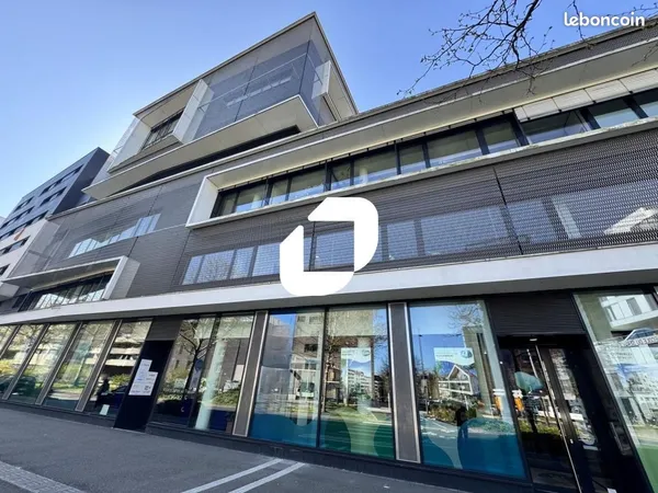 Bureaux 1 335 m²