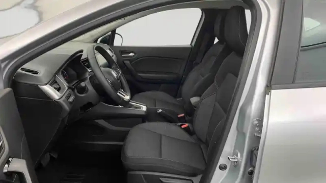 Renault Captur e-tech 145 - 21 — photo 15