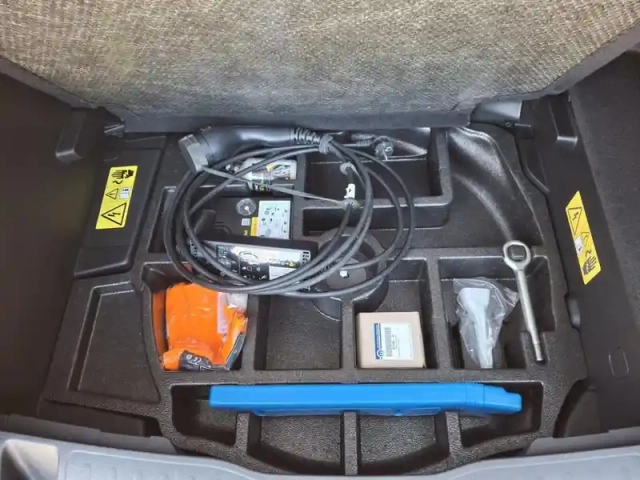 Jeep Renegade 1.3 turbo t4 240 ch phev bva6 4xe eawd north star — photo 26