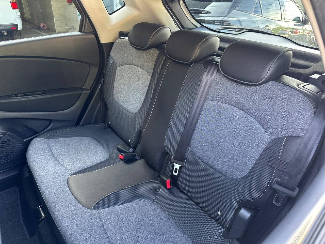 Renault Captur 0.9 tce 90ch energy intens euro6c — photo 10