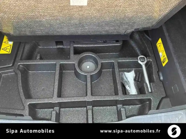 Jeep Renegade 1.3 turbo t4 190 ch phev bva6 4xe eawd — photo 11