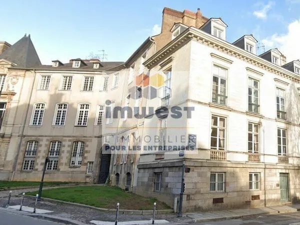 Bureaux 472 m²