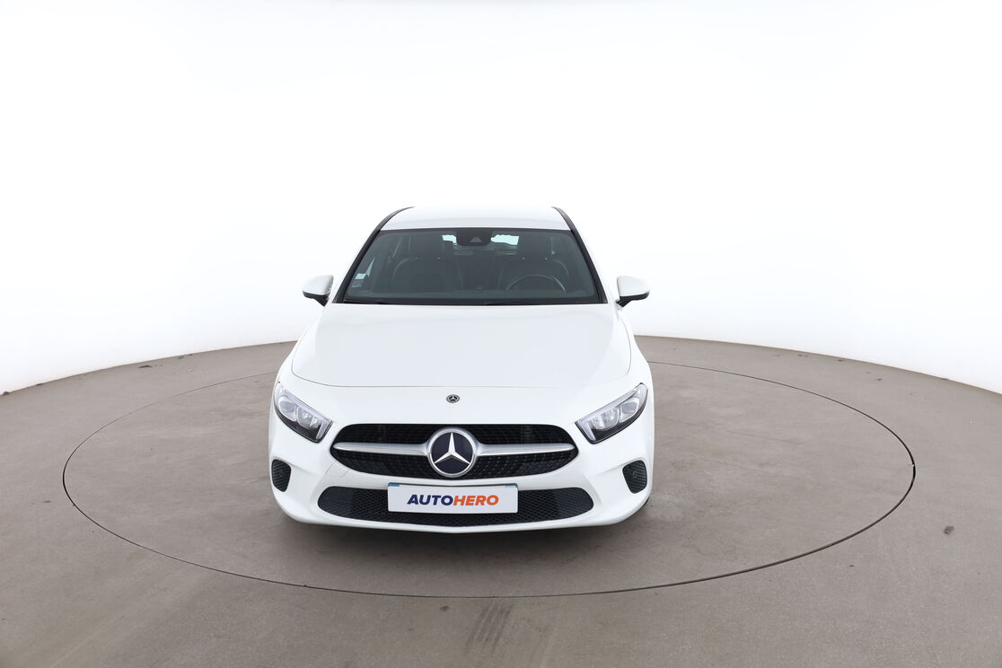 Mercedes-Benz Classe A 180 d Style Line 7G-DCT — photo 8