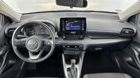 Toyota Yaris 116h Dynamic 5p MY22 — photo 11