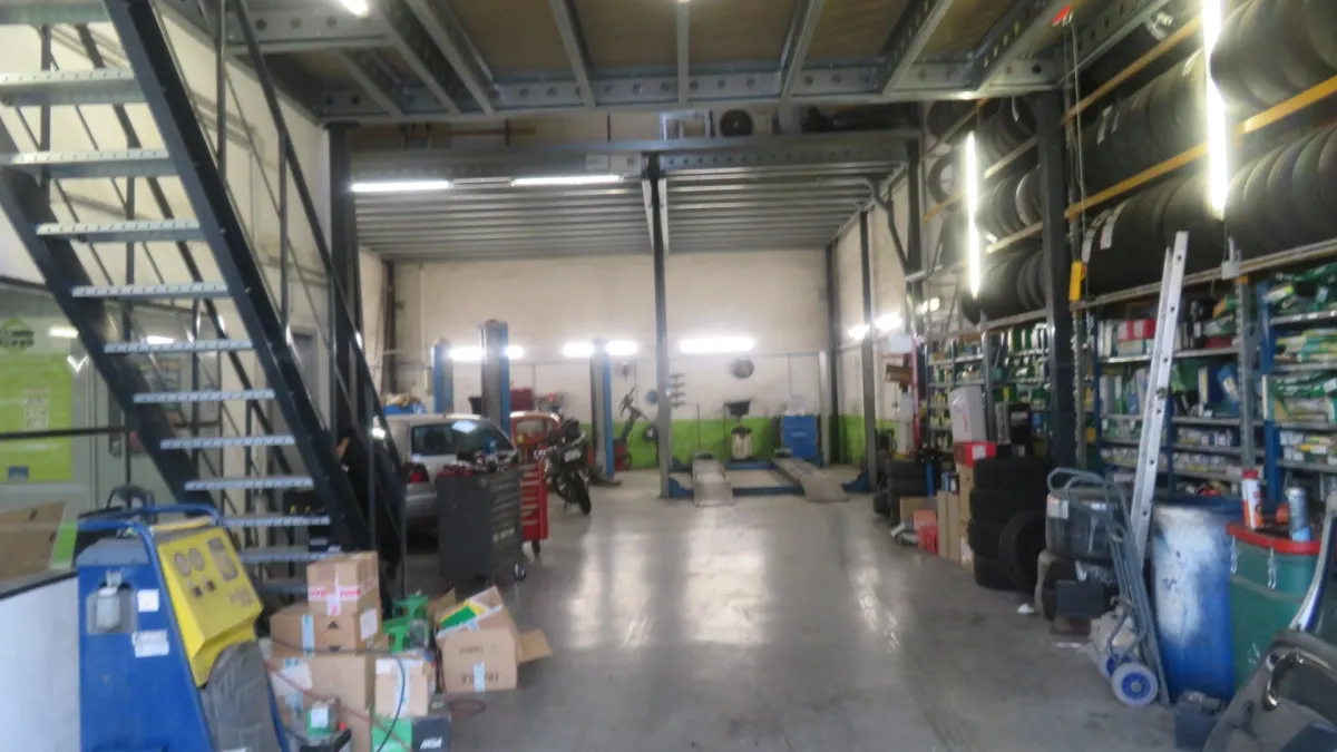 Photo 2