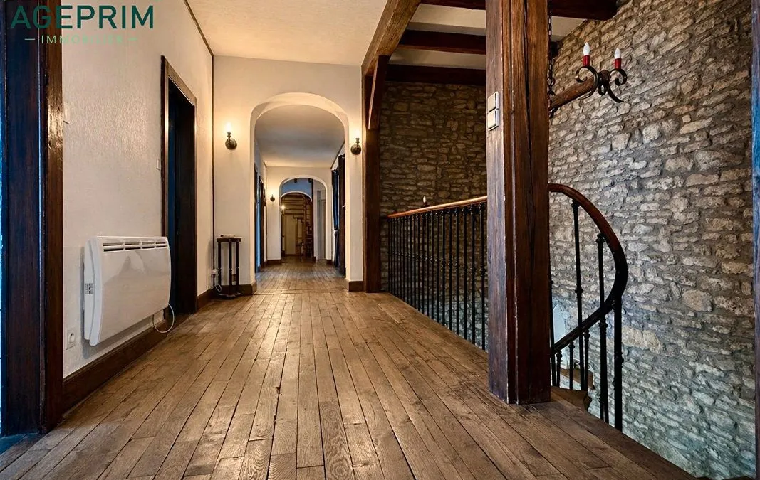Photo 8