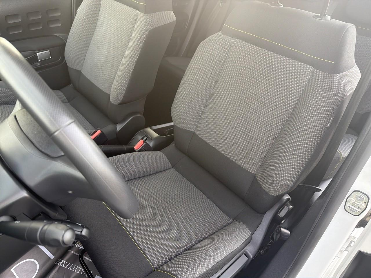 Citroën C3 1.2 puretech 83ch s&s shine — photo 9