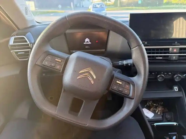 Citroën C4 e- 136 ch automatique — photo 9