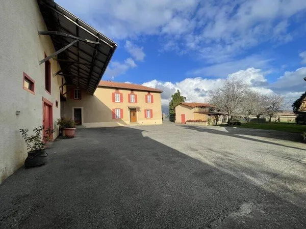 Maison 5 pièces 153 m²