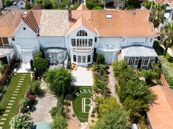 VILLA « LE RIVAGE » EN PREMIÈRE LIGNE AVEC ACCÈS DIRECT À LA PLAGE À ARCACHON - CAPACITÉ 10 PERSONNE