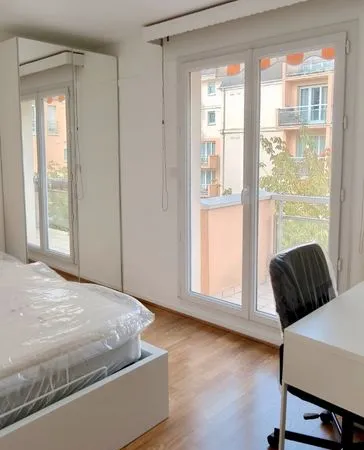 CHAMBRE PREMIUM - MEUBLÉE NEUF - RER C - 590 euros