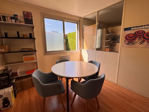 Local 92 m²