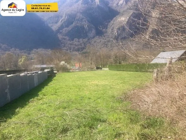 Terrain constructible 1937 m²