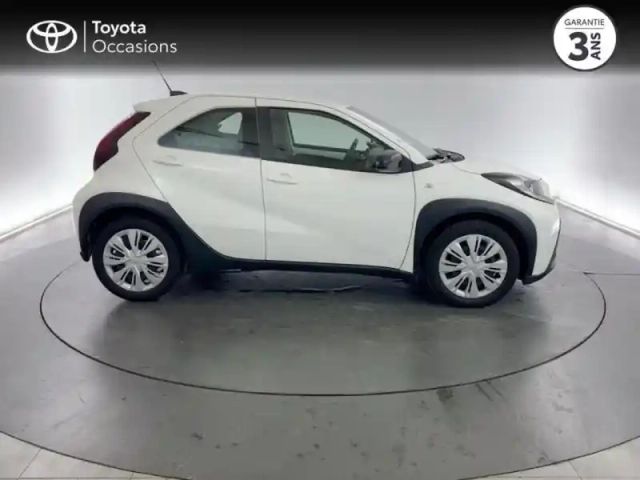 Toyota Aygo X 1.0 vvt-i 72ch dynamic my23 — photo 6