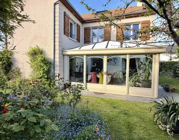 Maison 6 pièces 175 m²
