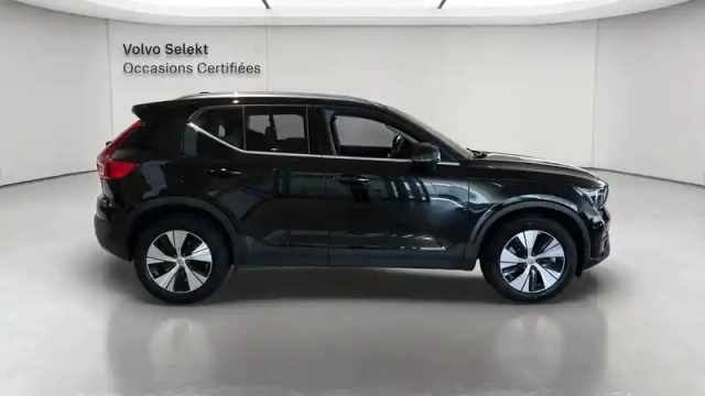 Volvo Xc40 t4 recharge 129+82 ch dct7 — photo 3
