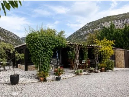 Chalet dans domaine de vacances