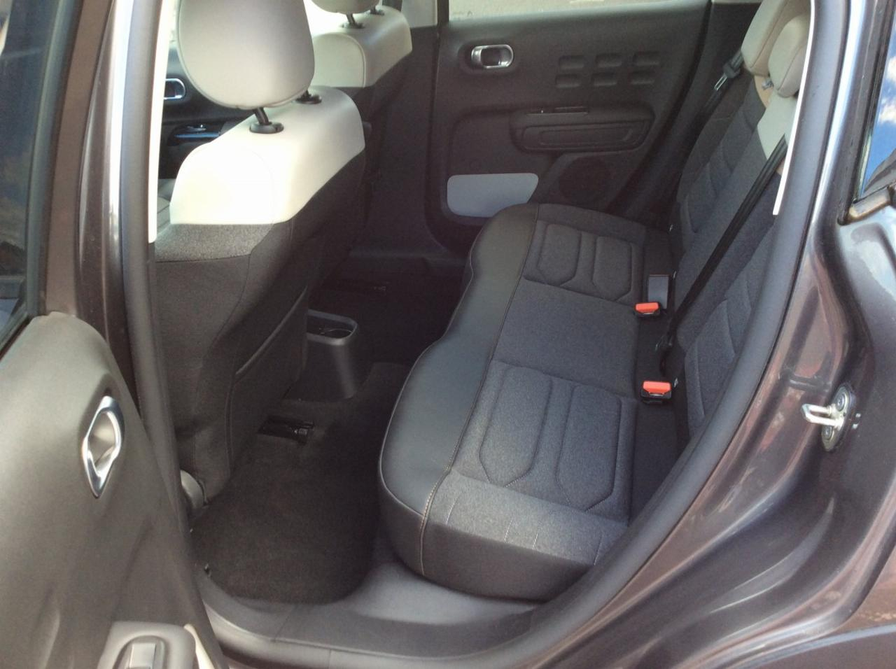 Citroën C3 puretech 110 s&s bvm6 shine pack — photo 9