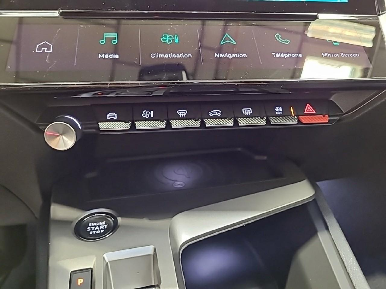 Peugeot 308 hybrid 145 e-dcs6 allure — photo 24