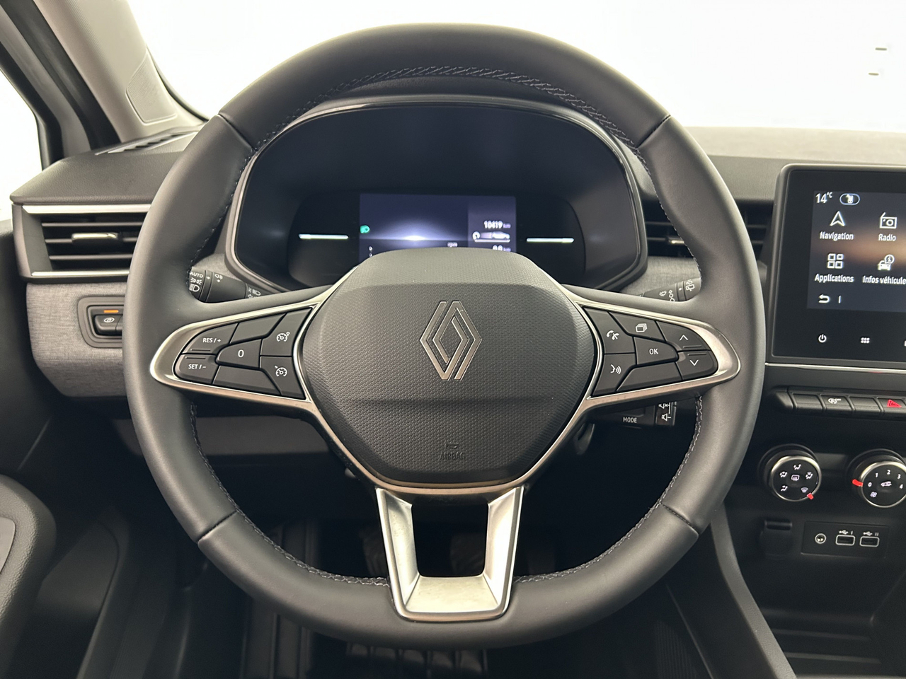 Renault Clio 5 — photo 15