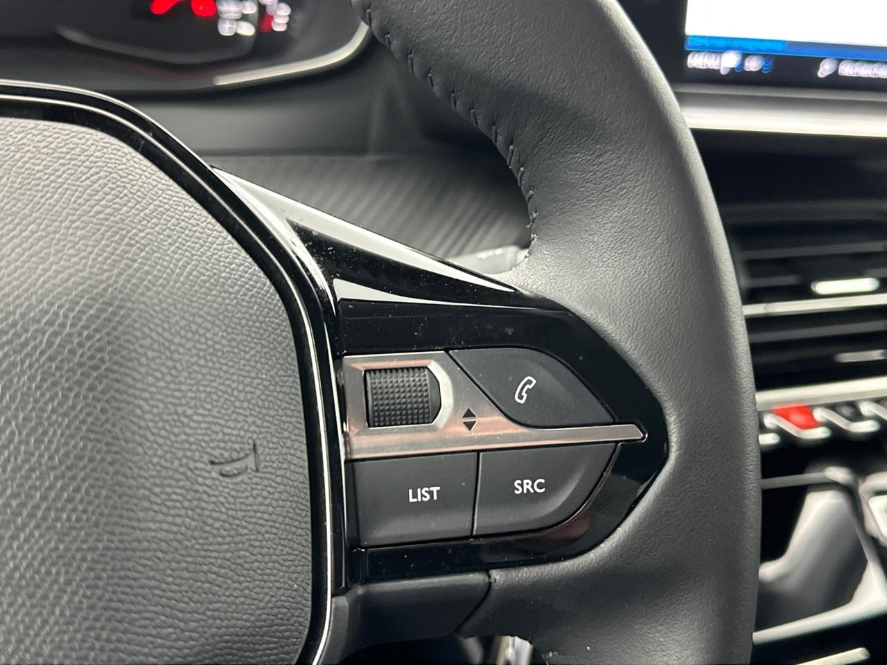 Peugeot 208 puretech 100 s&s bvm6 allure — photo 19