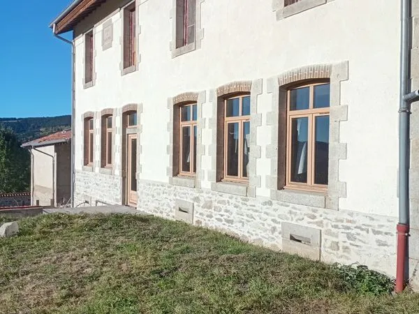 Maison atypique (ancienne école)