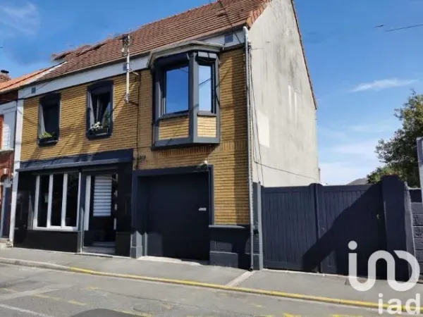 Maison 8 pièces 235 m²