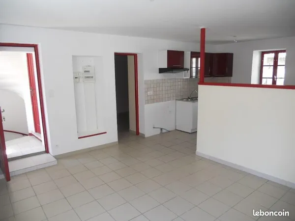 Appartement 38m2 - centre du village de la baume de transit