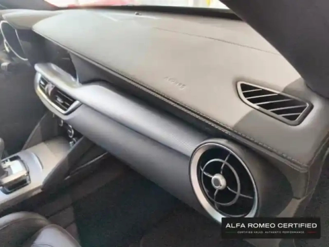 Alfa Romeo Stelvio 2.2 diesel 210ch veloce q4 at8 — photo 12