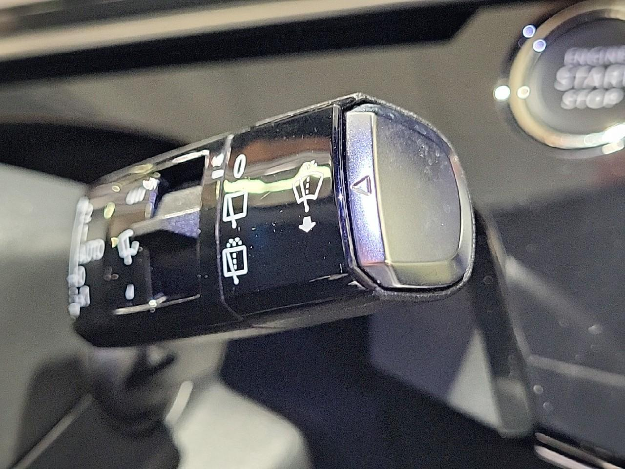 Peugeot 5008 hybrid 136 e-dcs6 gt — photo 20