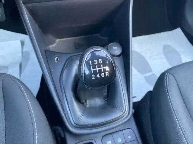 Ford Fiesta 1.0 ecoboost 95ch connect business nav 3p — photo 8