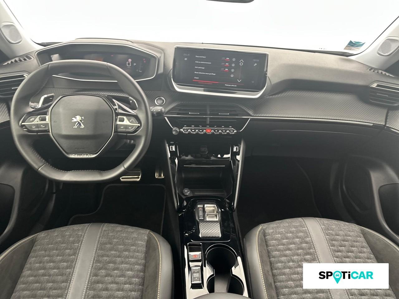 Peugeot 2008 1.2 puretech 130ch s&s roadtrip eat8 — photo 8