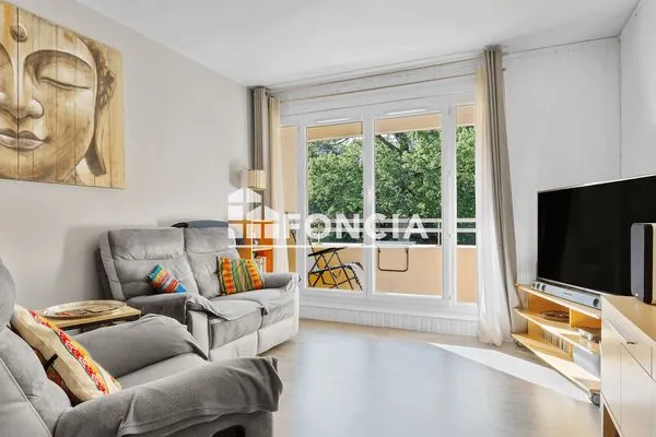 Appartement 4 pièces 77 m²