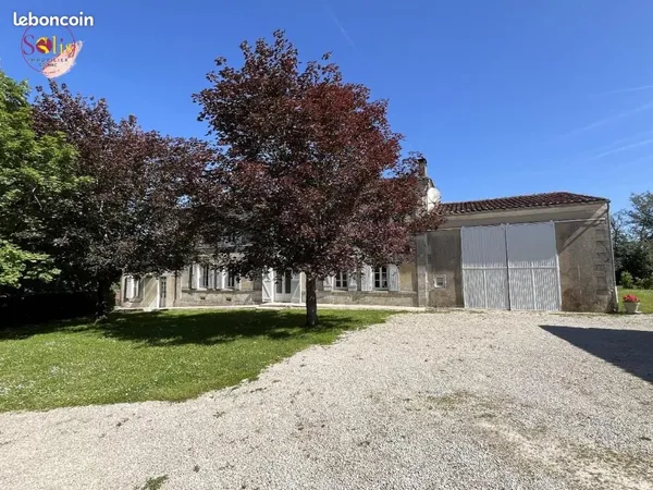 Propriété 8 pièces 253 m²