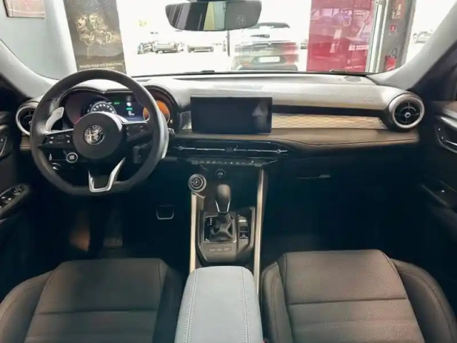 Alfa Romeo Tonale 1.3 ibrida plug-in 280ch veloce at6 e-q4 — photo 5
