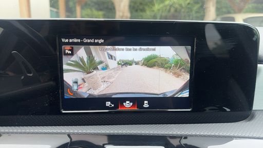 Mercedes Classe A 200 1.3 Ti 163 7G-DCT - AMG Line – 2020 – 72077 km – Essence – Boîte Automatique — photo 23