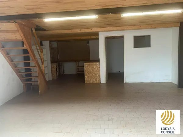 Local d'activité 80 m²
