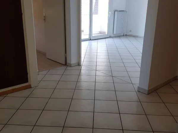 Bel appartement lumineux 3 pieces avec ascenseur proximite petite venise
