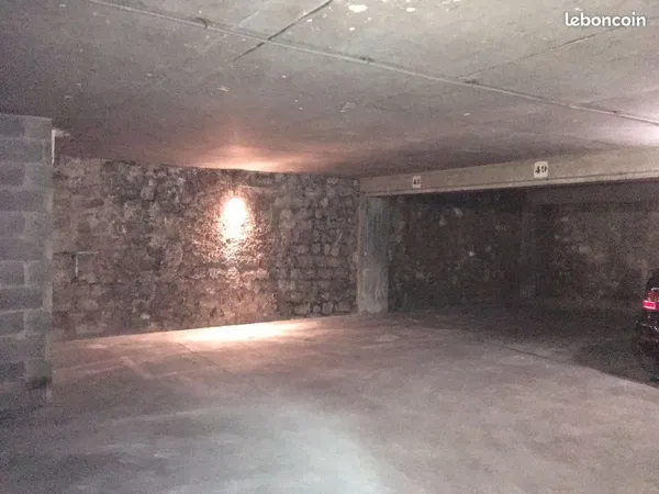 Garage et parking Location Paris 140€